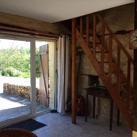 Comfy In Cyprien With Terrace * Saint-Cyprien (Dordogne)