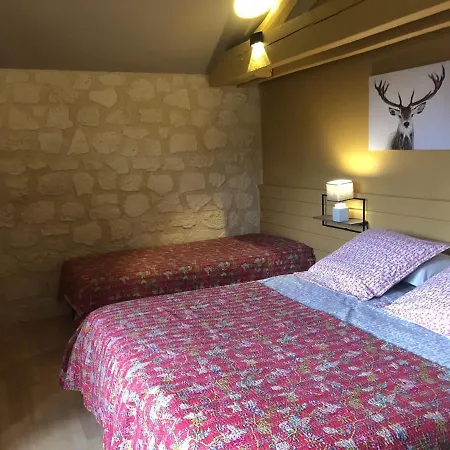 Comfy In Cyprien With Terrace Hébergement de vacances